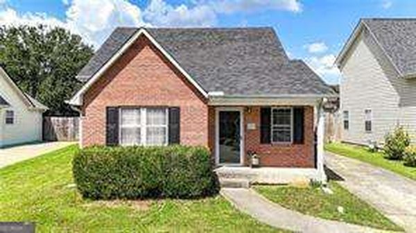 69 Pointe North Drive Cartersville