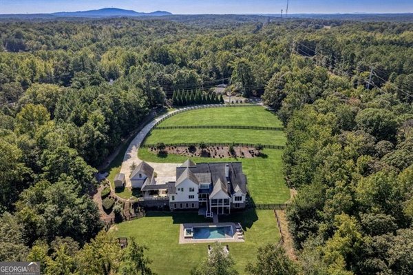 13235 Arnold Mill Road Roswell