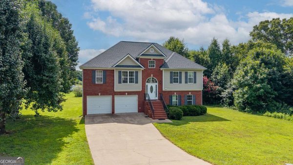 154 Magnolia Drive, Calhoun