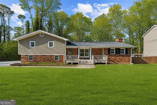 3381 Ember Street Marietta