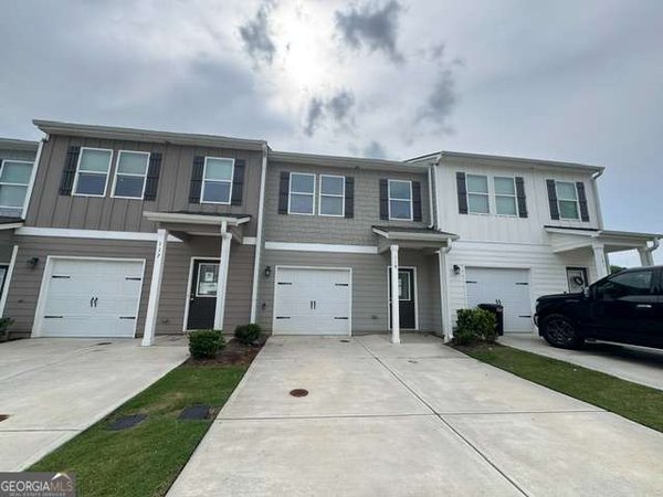 119 Village Green Drive Adairsville