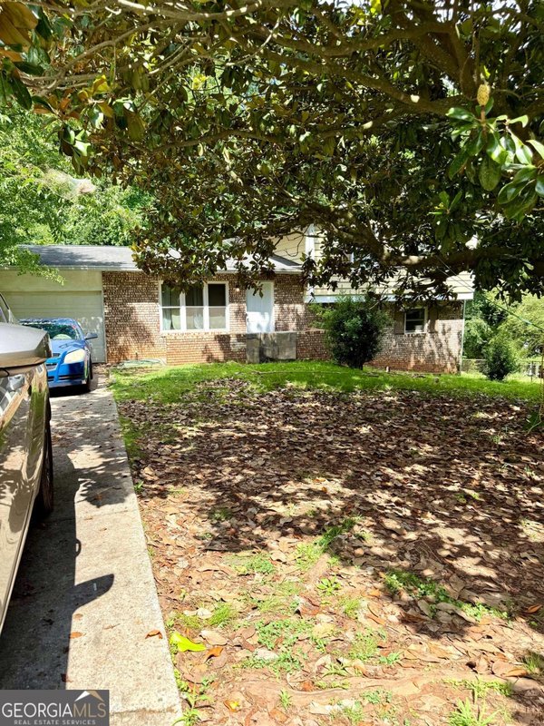 2821 Petersburg Court Decatur
