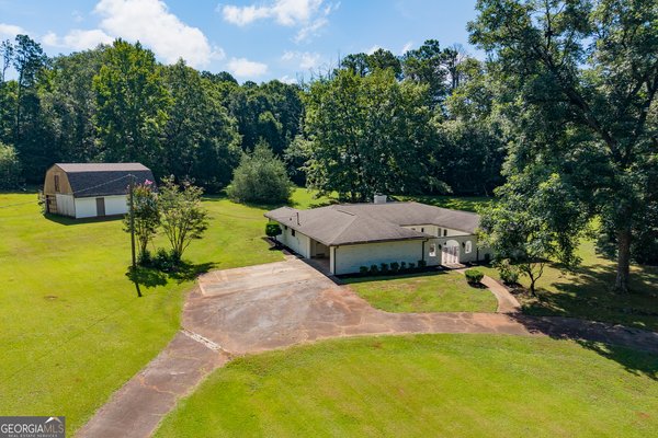 18 Valley Trail, Covington