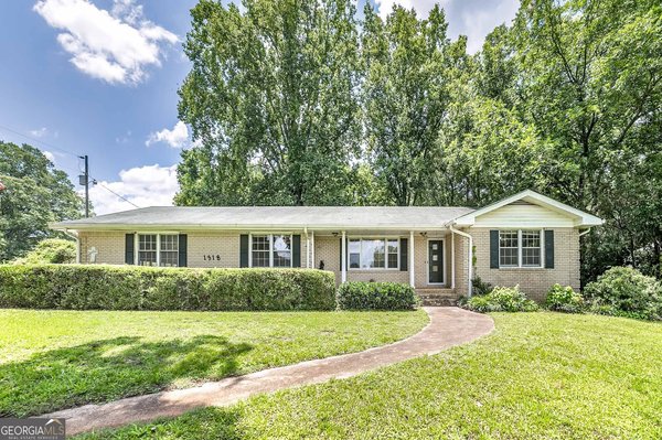 1318 Lake Road, McDonough