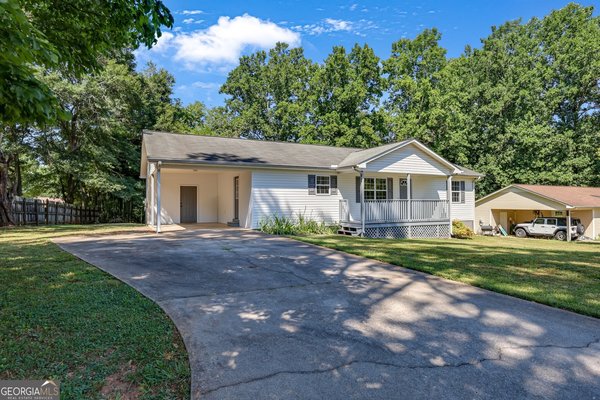 145 Goldust Avenue, Clarkesville