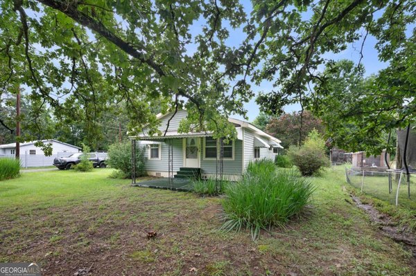 154 County Line Road, Plainville