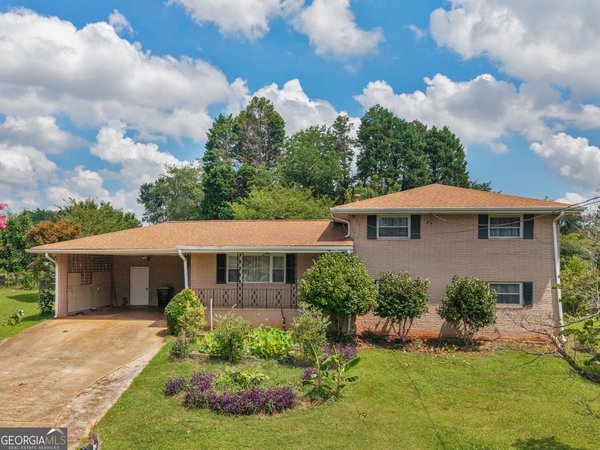 2026 Pinecrest Drive Morrow