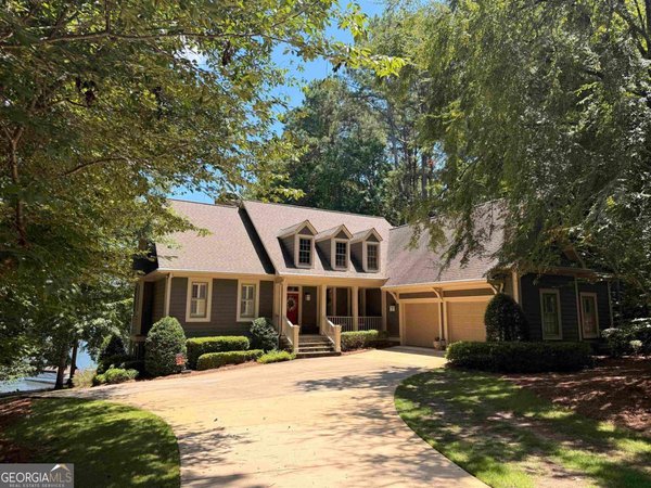 1020 Colonial Court, Greensboro