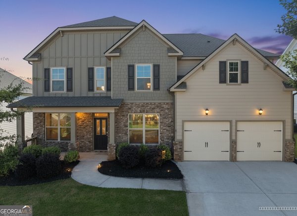 1221 Hawthorne Circle, Madison