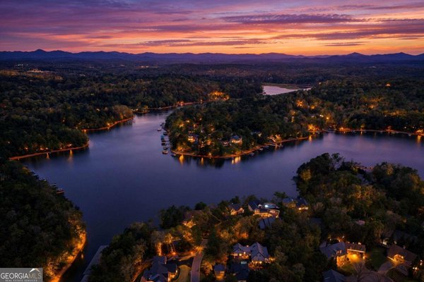 121 River Sound Alley, Dawsonville