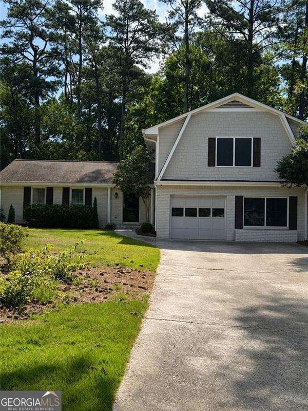 11555 Northgate Way, Roswell