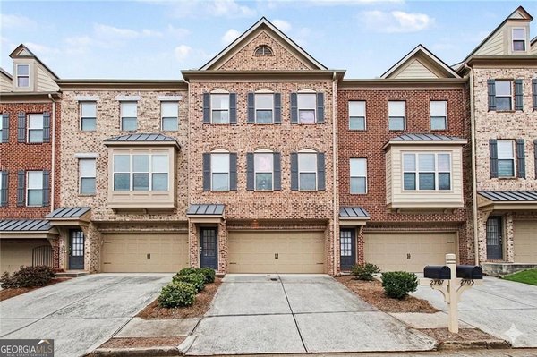 2707 Hallwood Lane, Suwanee