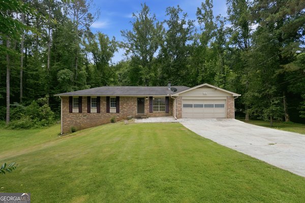 639 Cedrick Lane, Stone Mountain