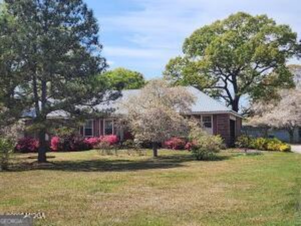 6233 Skipperton Road Macon