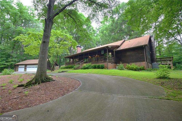 496 Carlouetta Road Mableton