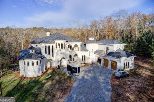 1628 Golden Creek Court, Conyers