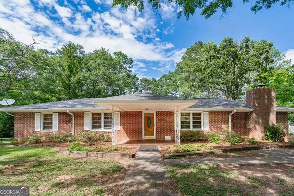 7194 Reinhardt College Parkway, Waleska