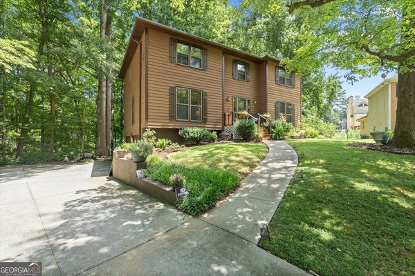 3973 Guilford Court, Lilburn