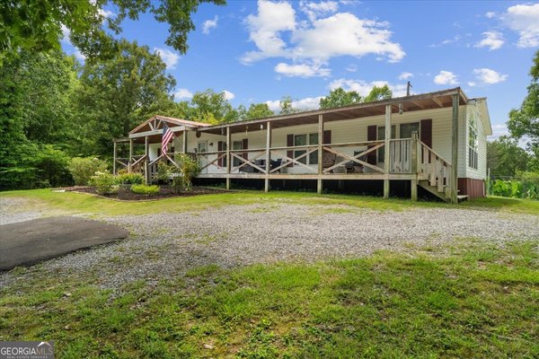 237 Poplar Drive Chatsworth