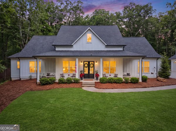329 Dunroven Way, Dawsonville