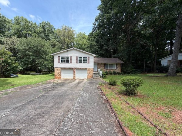 221 Lucan Way, Riverdale
