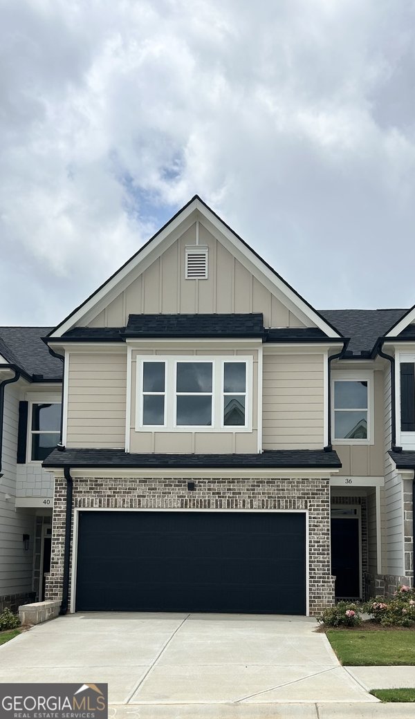 36 Crest Drive, Hartwell