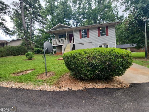 215 Sherwood Loop McDonough