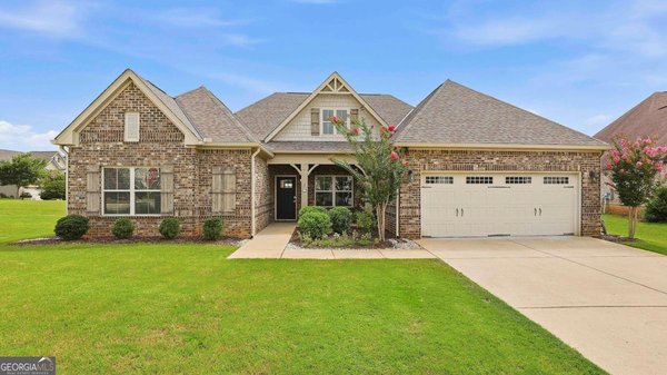 203 Lagoon Street, Lagrange