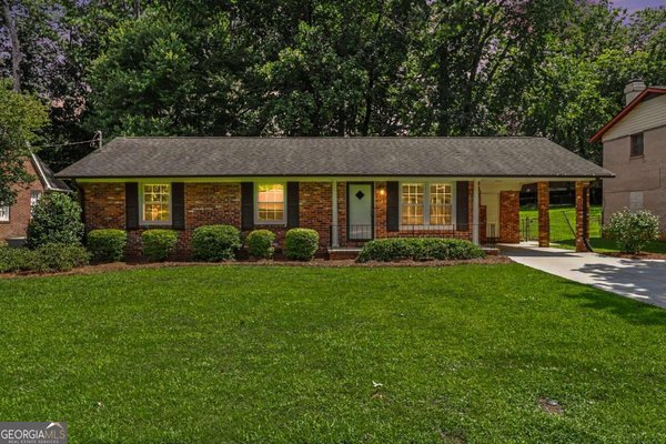 2973 Delcourt Drive, Decatur