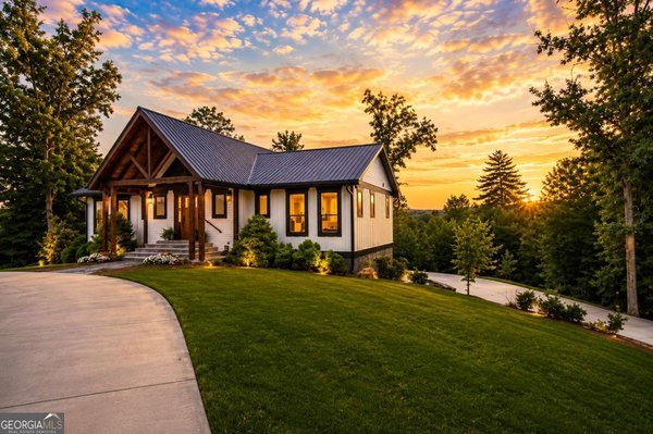 1046 Crossroads Church Road, Ellijay