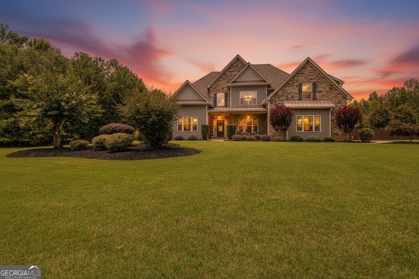 135 Magnolia Place Drive, Senoia
