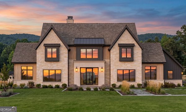 125 Oak Leaf Trail Milton