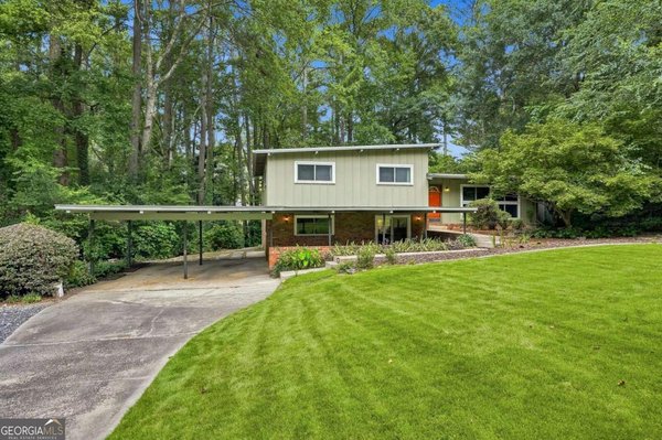 3522 Beachhill Drive, Atlanta