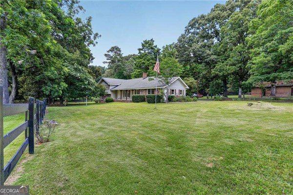 3333 Jonesboro Road, South Fulton