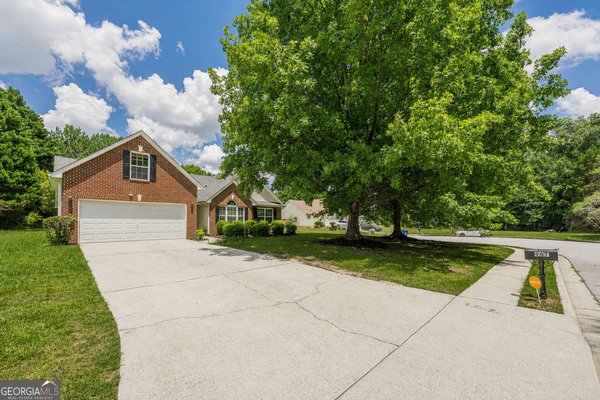 967 Garden Woods Court, Loganville