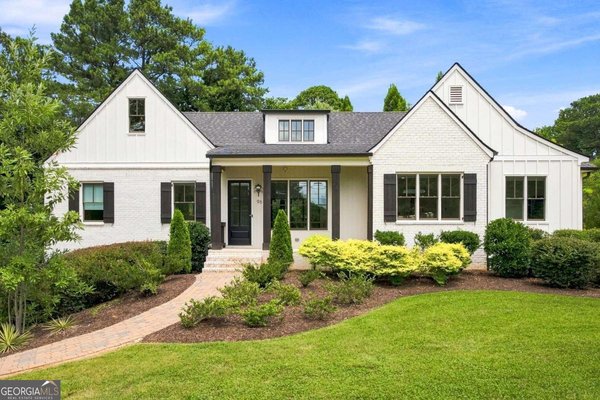 96 Woodstock Road Roswell
