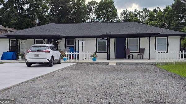8325/8327 Chicago Avenue Douglasville