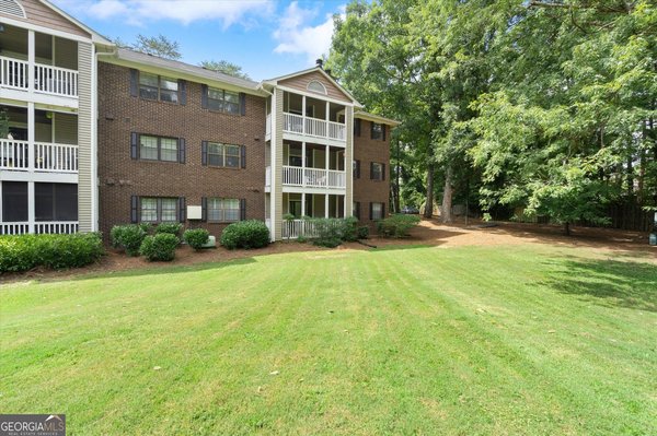 705 Barrington Hills Drive, Atlanta