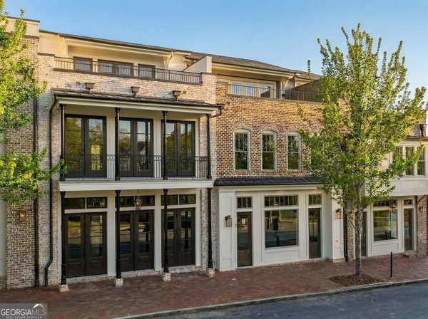 61 Bourbon Street, Senoia