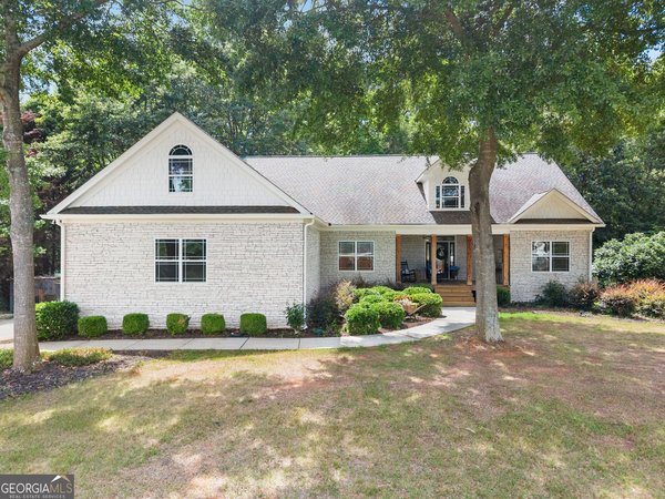 860 Lakeview Drive Commerce