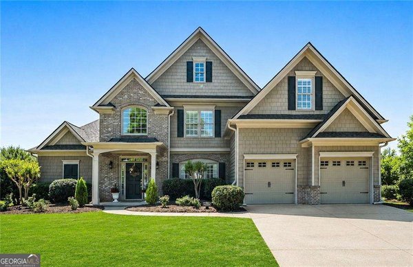 main picture of 960 Freedom Way, Cumming