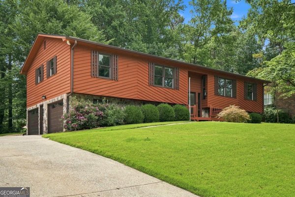 2448 Annandale Drive Marietta