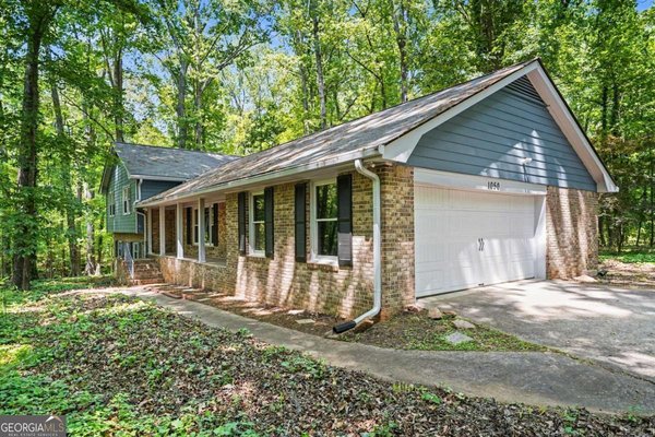 1050 Skyline Drive, Covington