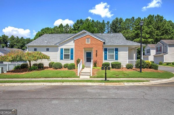 560 Windcroft Circle Acworth