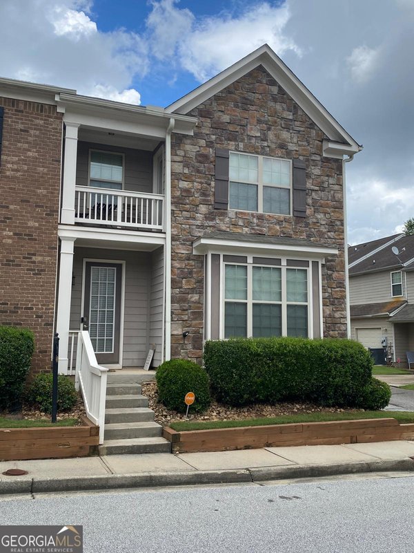 5740 Radford Loop, Fairburn