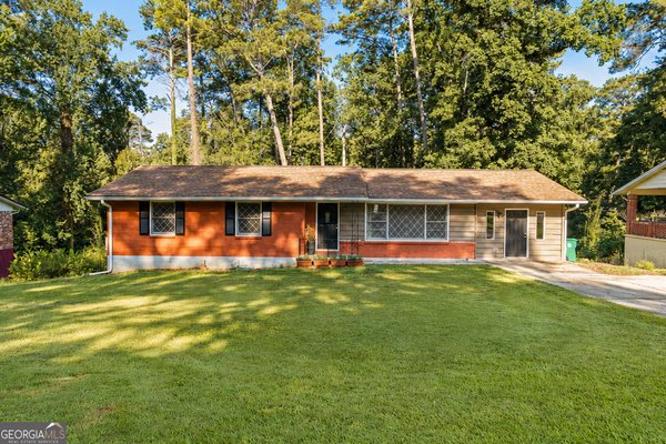 452 Kenridge Circle, Stone Mountain
