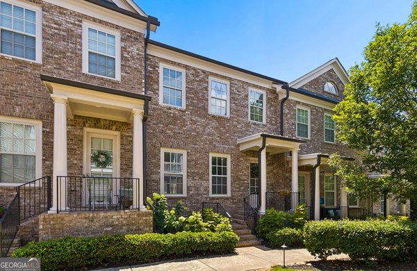 7012 Seneca Court, Roswell