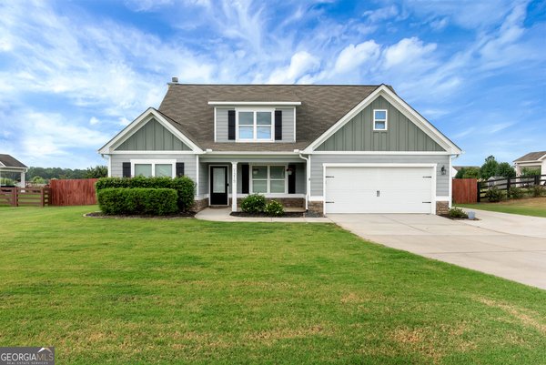 main picture of 1215 Foster Road, Statham