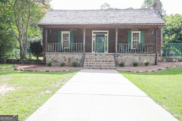 363 Sanders Davis Newnan