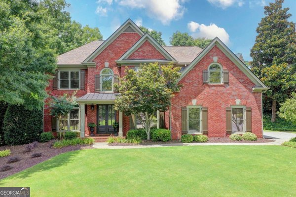 main picture of 655 Rosebury Lane, Suwanee
